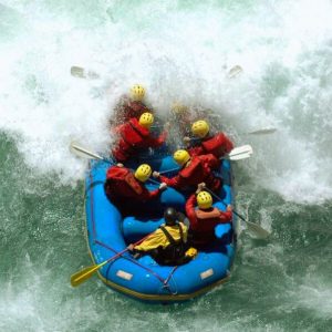 Rafting al límite con Chile en el Río Manso